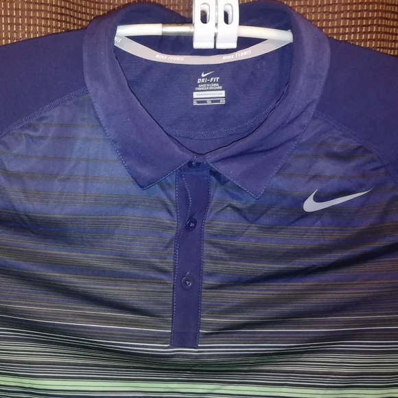 XL - Nike DriFit Tennis Shirt - Picture 2 of 7